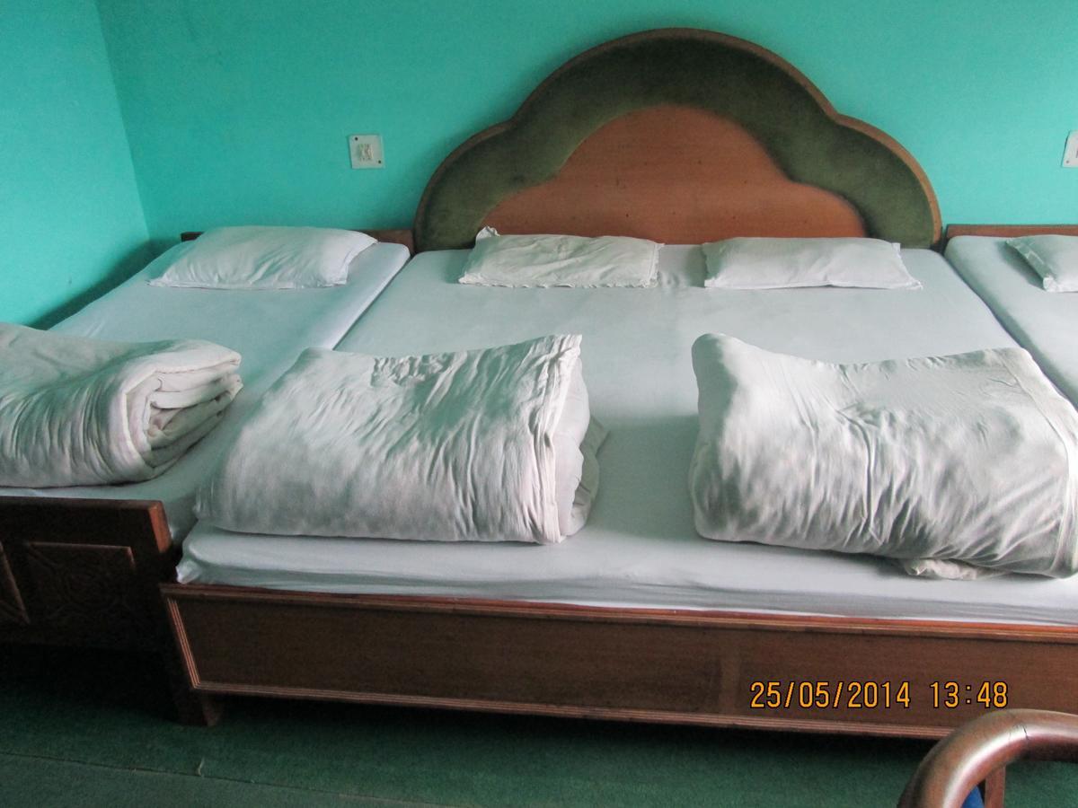 Pandey Lodge Buin Chambre photo