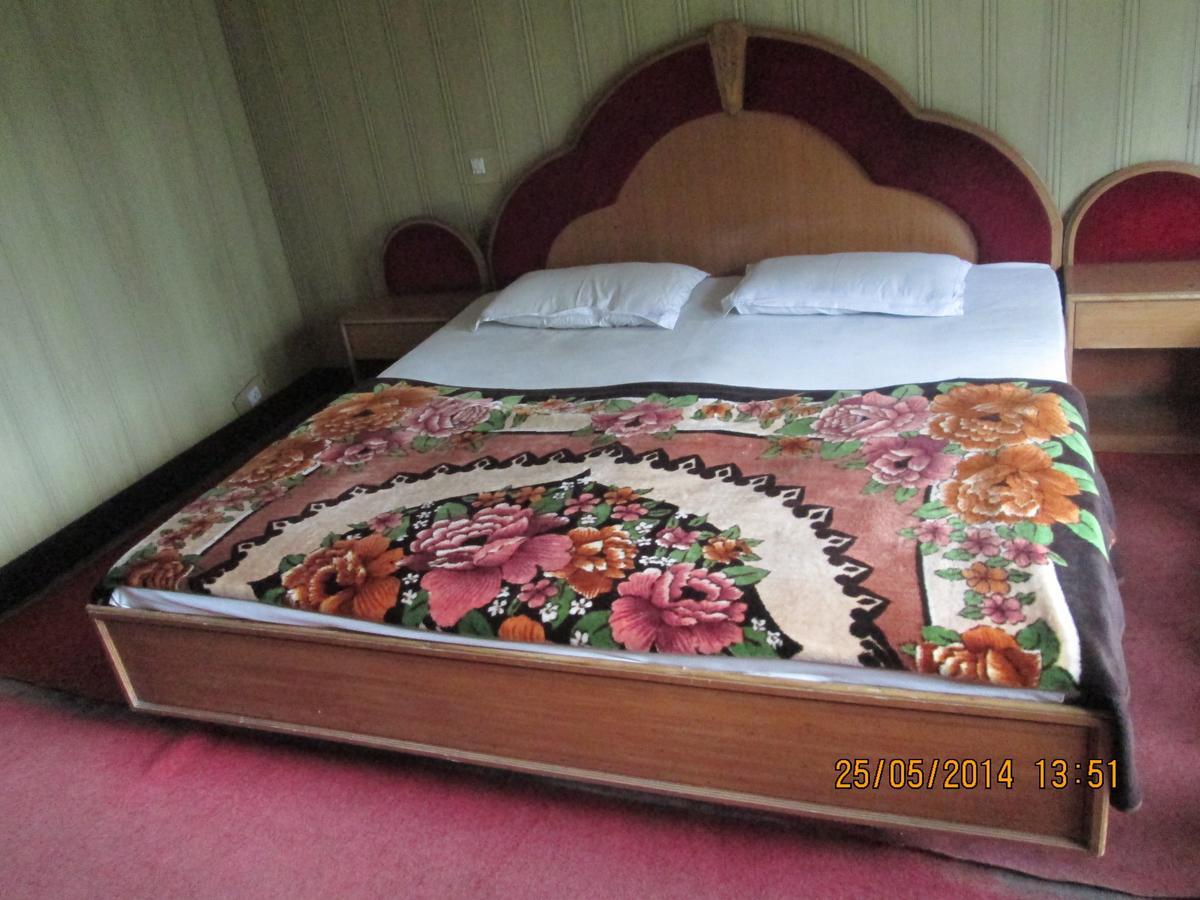 Pandey Lodge Buin Chambre photo